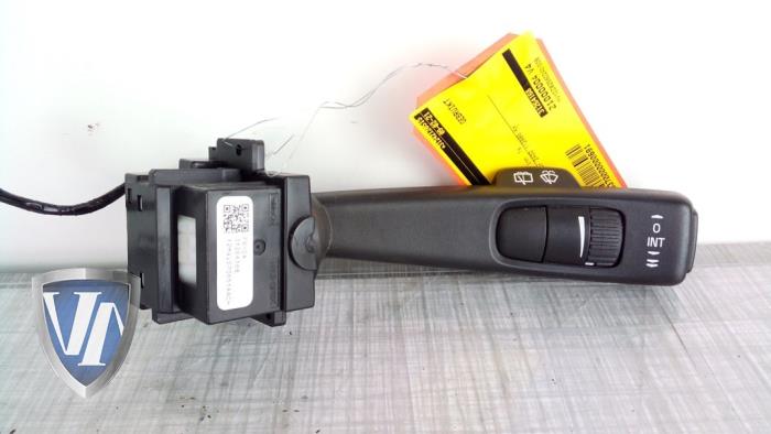 Wiper switch from a Volvo XC60 I (DZ) 2.4 D5 20V AWD Geartronic 2012
