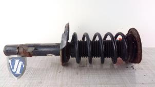 Used Front shock absorber, right Volvo V60 I (FW/GW) 2.0 D3 20V Price € 60,44 Inclusive VAT offered by Vollux Carparts B.V.