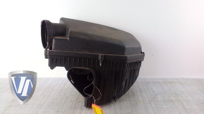 Begagnade Luftfilterhus Volvo V60 I (FW/GW) 2.0 D3 20V Pris € 42,29 Inklusive moms erbjuds av Vollux Carparts B.V.