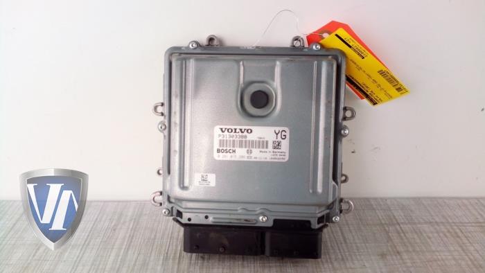Used Engine management computer Volvo V70 (BW) 2.4 D 20V Price € 84,64 Inclusive VAT offered by Vollux Carparts B.V.