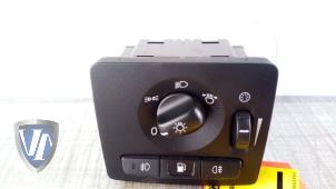 Usados Interruptor de luz Volvo V50 (MW) 1.6 D2 16V Precio € 24,14 IVA incluido ofrecido por Vollux Carparts B.V.