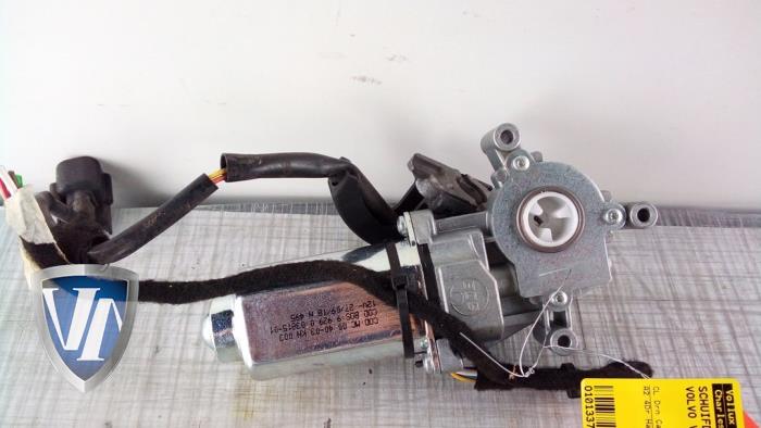Używane Silnik szyberdachu Volvo V40 (MV) 2.0 D4 20V Cena € 96,74 Z VAT oferowane przez Vollux Carparts B.V.