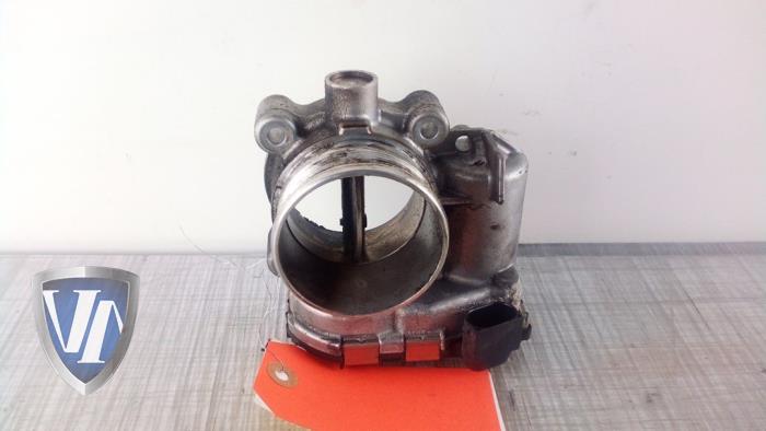 Throttle body from a Volvo XC60 I (DZ) 2.4 D5 20V AWD Geartronic 2012