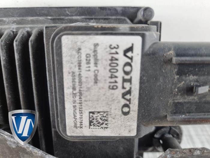 Ordinateur régulation vitesse d'un Volvo V40 (MV) 2.0 D3 20V 2013
