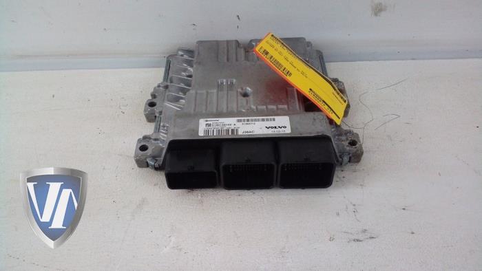 Used Engine management computer Volvo V40 (MV) 1.6 D2 Price € 90,75 Inclusive VAT offered by Vollux Carparts B.V.
