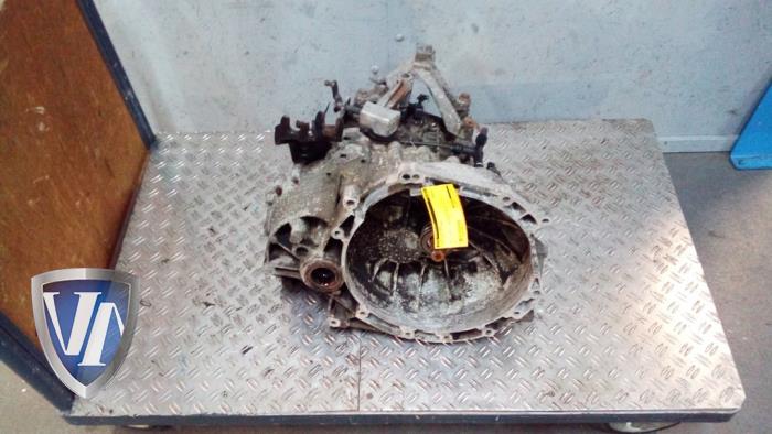 Gebrauchte Getriebe Volvo V50 (MW) 1.8 16V Preis € 272,25 Mit Mehrwertsteuer angeboten von Vollux Carparts B.V.