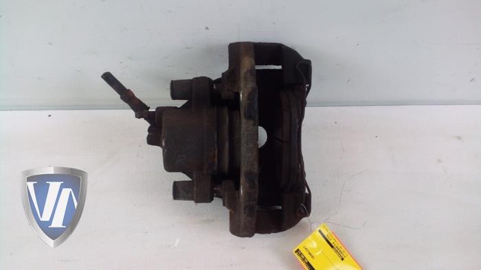 Gebrauchte Bremszange rechts vorne Volvo V50 (MW) 1.8 16V Preis € 30,25 Mit Mehrwertsteuer angeboten von Vollux Carparts B.V.