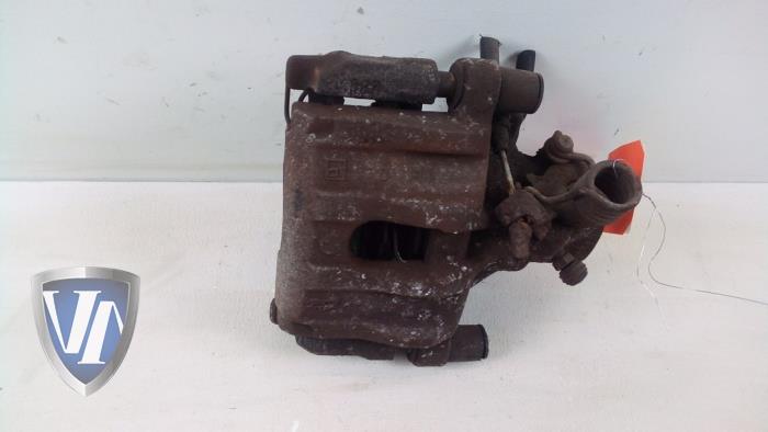 Gebrauchte Bremszange links hinten Volvo V50 (MW) 1.8 16V Preis € 30,25 Mit Mehrwertsteuer angeboten von Vollux Carparts B.V.