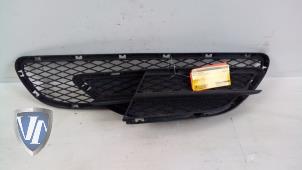 Used Bumper grille BMW 3 serie (E90) 320i 16V Price € 24,20 Inclusive VAT offered by Vollux Carparts B.V.