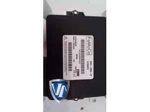 Used GPS antenna Volvo S60 II (FS) 1.6 T3 16V Price € 30,25 Inclusive VAT offered by Vollux Carparts B.V.