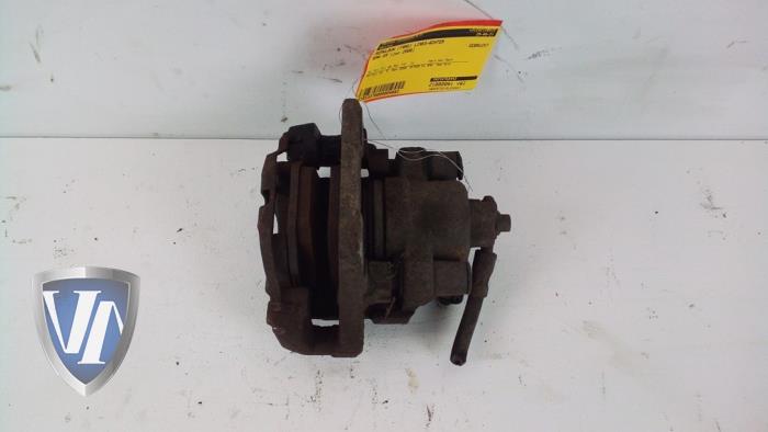 Gebrauchte Bremszange links hinten BMW X5 (E53) 3.0d 24V Preis € 30,25 Mit Mehrwertsteuer angeboten von Vollux Carparts B.V.