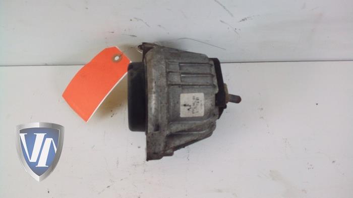 Used Engine mount BMW 3 serie (E90) 320i 16V Price € 18,15 Inclusive VAT offered by Vollux Carparts B.V.