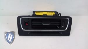 Used Dashboard vent Volvo S60 II (FS) 1.6 DRIVe,D2 Price € 60,50 Inclusive VAT offered by Vollux Carparts B.V.