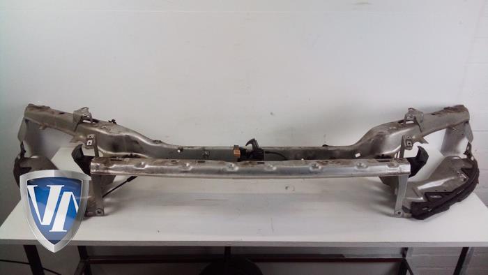 Używane Panel przedni Volvo S40 (MS) 1.6 16V Cena € 90,75 Z VAT oferowane przez Vollux Carparts B.V.
