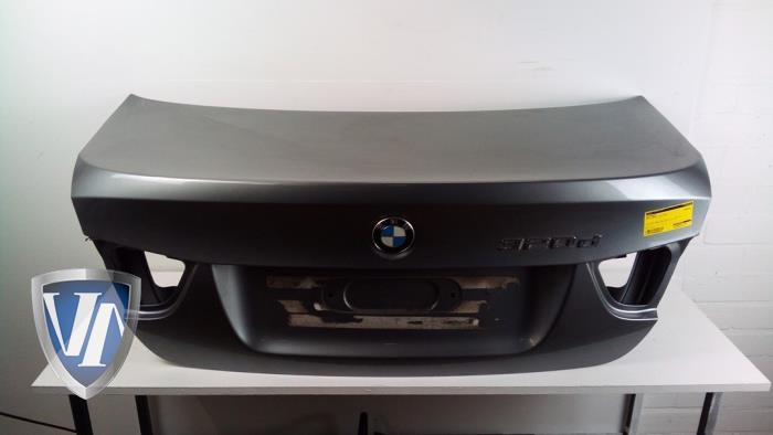 Używane Tylna klapa BMW 3 serie (E90) 320d 16V Cena € 121,00 Z VAT oferowane przez Vollux Carparts B.V.