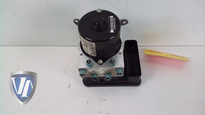 Usagé Pompe ABS BMW 3 serie (E90) 320d 16V Prix € 60,50 Prix TTC proposé par Vollux Carparts B.V.