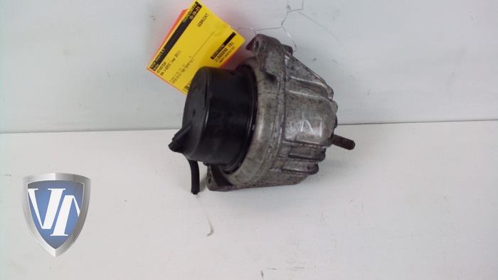 Used Engine mount BMW 3 serie (E90) 320d 16V Price € 18,15 Inclusive VAT offered by Vollux Carparts B.V.