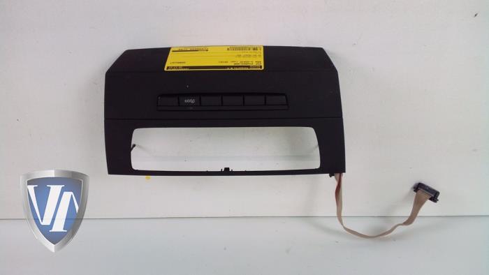 Gebrauchte ESP Schalter BMW 3 serie Touring (E91) 318i 16V Preis € 15,13 Mit Mehrwertsteuer angeboten von Vollux Carparts B.V.