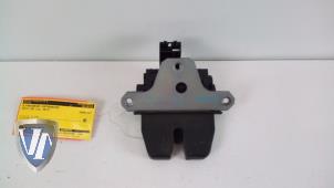 Used Boot lid lock mechanism Volvo V40 (MV) 1.6 D2 Price € 90,75 Inclusive VAT offered by Vollux Carparts B.V.