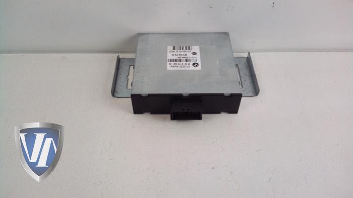 Używane DC/CD konwertor BMW 1 serie (E87/87N) 118i 16V Cena € 27,23 Z VAT oferowane przez Vollux Carparts B.V.