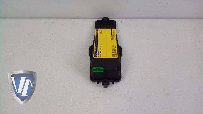 Begagnade Regnsensor Volvo V40 (MV) 1.6 D2 Pris € 24,20 Inklusive moms erbjuds av Vollux Carparts B.V.