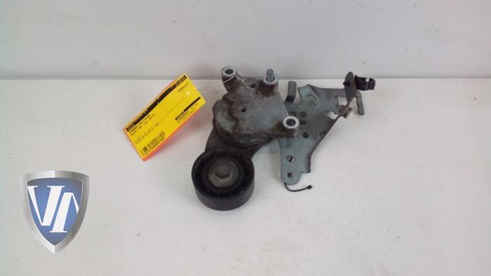 Usados Tensor correa múltiple Volvo V40 (MV) 1.6 D2 Precio € 24,20 IVA incluido ofrecido por Vollux Carparts B.V.