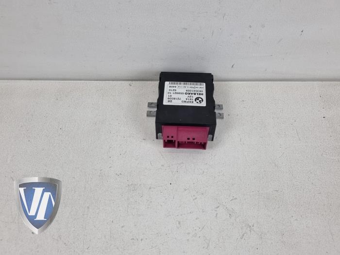 Usagé Module (divers) BMW 1 serie (E81) 116i 1.6 16V Prix € 36,30 Prix TTC proposé par Vollux Carparts B.V.