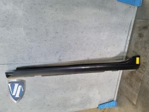 Used Side skirt, left Volvo V60 I (FW/GW) 1.6 DRIVe Price € 90,75 Inclusive VAT offered by Vollux Carparts B.V.