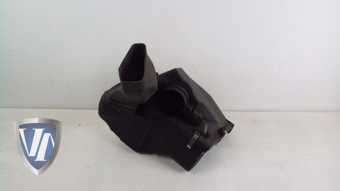 Gebrauchte Luftfiltergehäuse BMW 1 serie (E87/87N) 118d 16V Preis € 48,40 Mit Mehrwertsteuer angeboten von Vollux Carparts B.V.