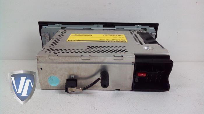 Reproductor de CD y radio de un BMW 3 serie (E90) 325i 24V 2005