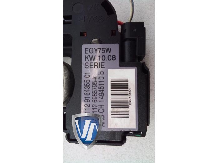 Zijskirt links BMW 1 serie 116i 1.6 16V 300 - 51777046347