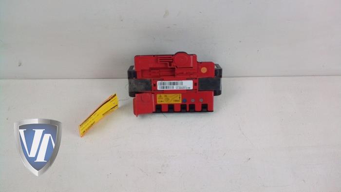Gebrauchte Stromverteiler BMW 1 serie (E81) 116i 1.6 16V Preis € 36,30 Mit Mehrwertsteuer angeboten von Vollux Carparts B.V.