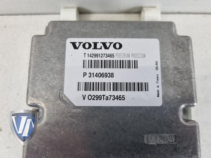 Módulo (varios) de un Volvo V40 (MV) 1.6 T2 GTDi 16V 2015