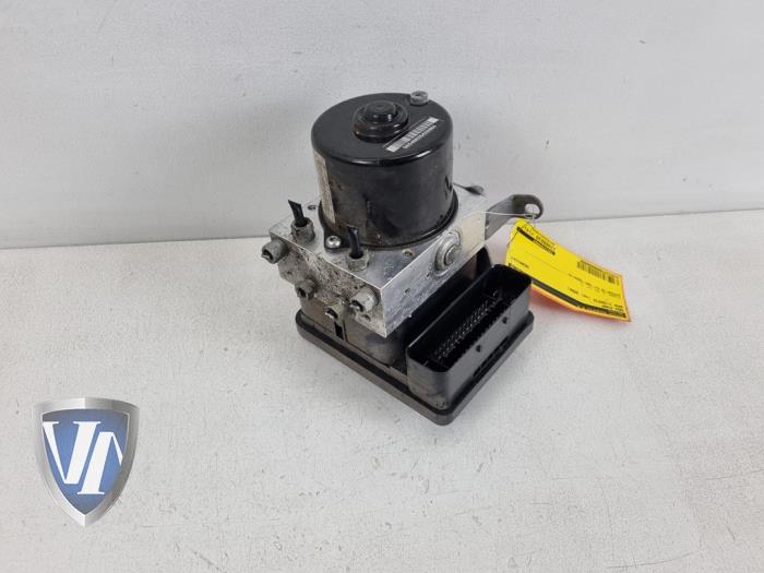 Gebrauchte ABS Pumpe BMW 1 serie (E81) 118d 16V Preis € 60,50 Mit Mehrwertsteuer angeboten von Vollux Carparts B.V.