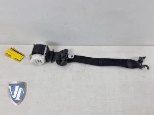 Used Front seatbelt, right BMW 3 serie (E90) 318i 16V Price € 54,45 Inclusive VAT offered by Vollux Carparts B.V.