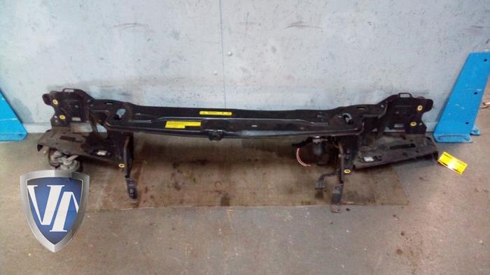 Begagnade Front Volvo XC90 I 2.9 T6 24V Pris € 181,50 Inklusive moms erbjuds av Vollux Carparts B.V.