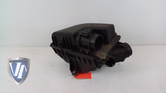Begagnade Luftfilterhus Volvo V70 (SW) 2.4 20V 170 Pris € 48,40 Inklusive moms erbjuds av Vollux Carparts B.V.