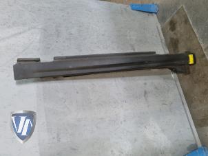 Used Side skirt, right Mini Clubman (R55) 1.6 16V Cooper S Price € 73,21 Inclusive VAT offered by Vollux Carparts B.V.