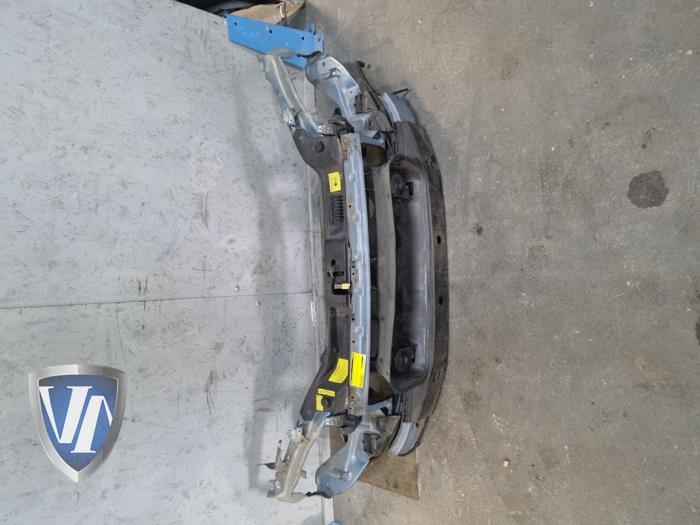 Begagnade Front Volvo V50 (MW) 2.4i 20V Pris € 57,48 Inklusive moms erbjuds av Vollux Carparts B.V.