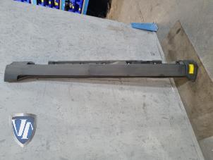 Used Side skirt, right Volvo V50 (MW) 2.4i 20V Price € 60,50 Inclusive VAT offered by Vollux Carparts B.V.