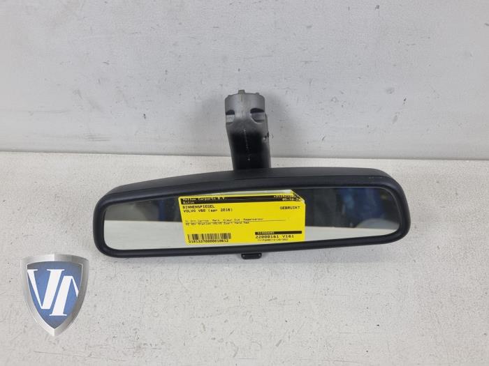Używane Lusterko wewnetrzne Volvo V60 I (FW/GW) 2.0 D4 16V Cena € 36,30 Z VAT oferowane przez Vollux Carparts B.V.
