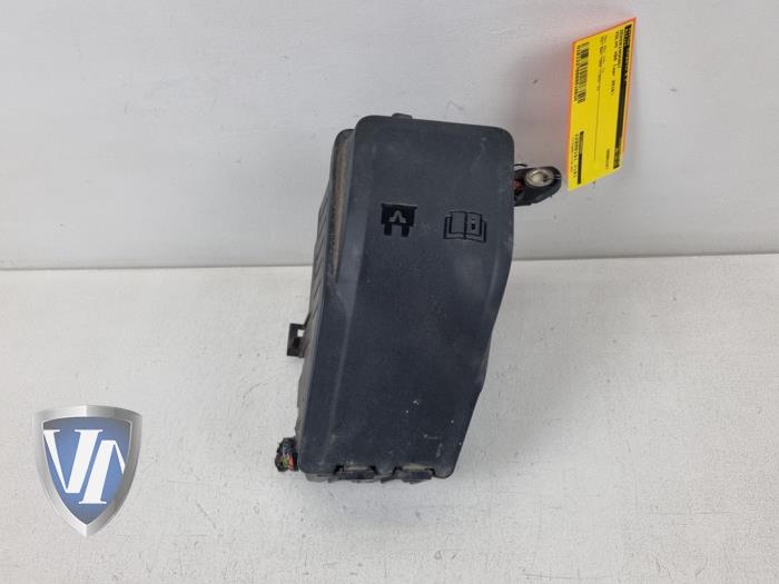 Fuse box from a Volvo V60 I (FW/GW) 2.0 D4 16V 2016