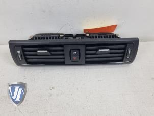 Used Dashboard vent BMW 1 serie (F20) 118d 2.0 16V Price € 42,35 Inclusive VAT offered by Vollux Carparts B.V.