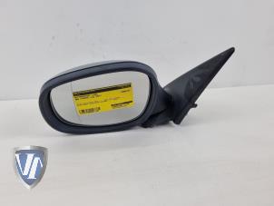 Used Wing mirror, left BMW 3 serie (E90) 318i 16V Price € 84,64 Inclusive VAT offered by Vollux Carparts B.V.