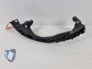 Usados Borde de faro derecha BMW 1 serie (E87/87N) 118i 16V Precio € 36,30 IVA incluido ofrecido por Vollux Carparts B.V.