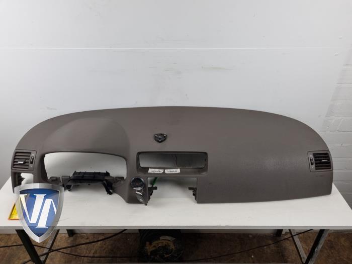 Używane Panel Volvo C30 (EK/MK) 1.6 D 16V Cena € 181,50 Z VAT oferowane przez Vollux Carparts B.V.