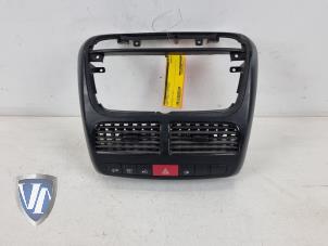 Used Dashboard vent Opel Combo 1.3 CDTI 16V ecoFlex Price € 36,30 Inclusive VAT offered by Vollux Carparts B.V.