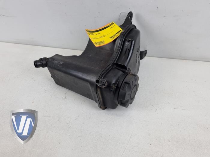 Expansion vessel from a BMW 1 serie (E87/87N) 118i 16V 2008