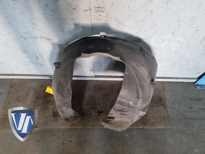 Begagnade Isolering, hjulhus Volvo XC90 I 2.9 T6 24V Pris € 36,30 Inklusive moms erbjuds av Vollux Carparts B.V.