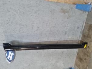 Used Side skirt, right Volvo V70 (BW) 2.0 D 16V Price € 90,75 Inclusive VAT offered by Vollux Carparts B.V.
